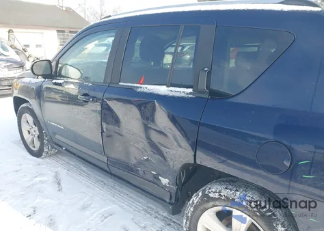 2016 Jeep Compass Sport z USA, uszkodzony, nr VIN 1C4NJDBB7GD556544